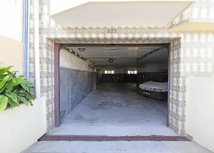 Flh Classic Design With Terrace * Porto